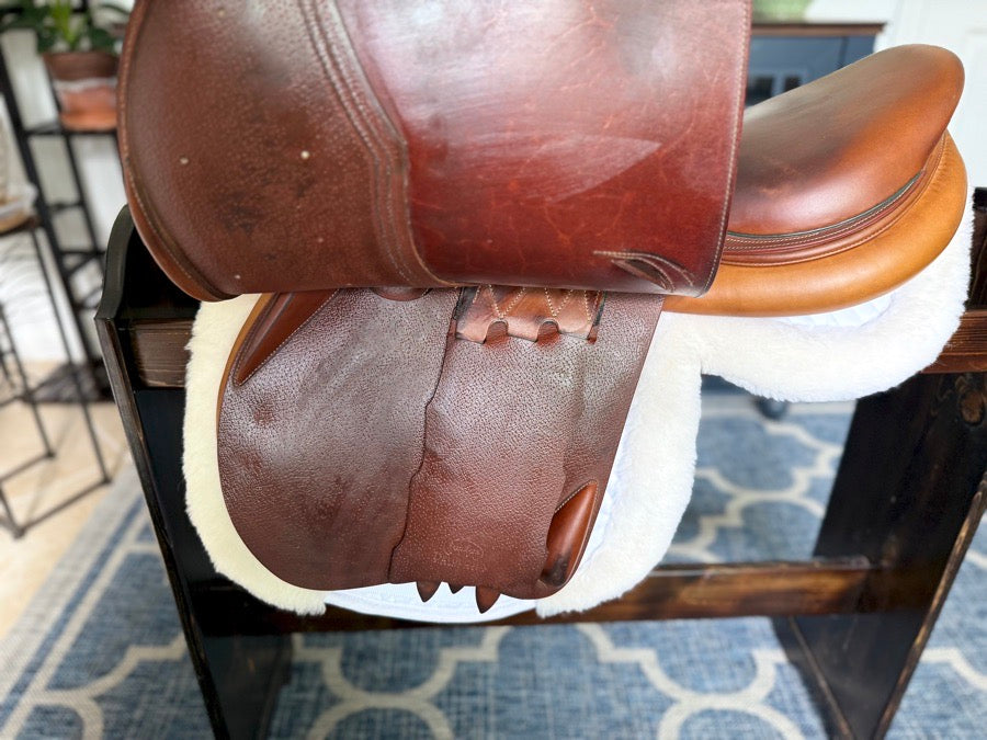 DEVOUCOUX 2013 Devoucoux Oldara | 18” | 4 Flap| Arcade Normale| EXCELLENT CONDITION!!! (3)