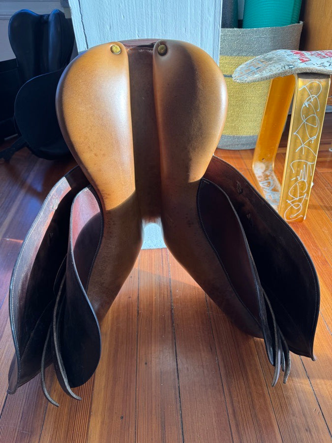 HERMES 17” Hermes Brasiia Jump Saddle - Full Buffalo - RARE! (4)