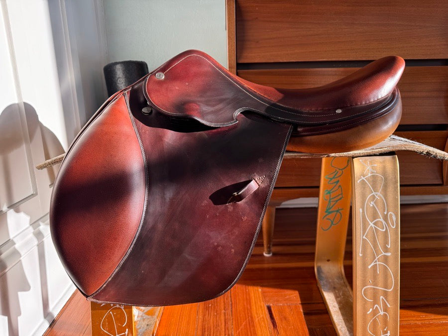 HERMES 17” Hermes Brasiia Jump Saddle - Full Buffalo - RARE! (8)