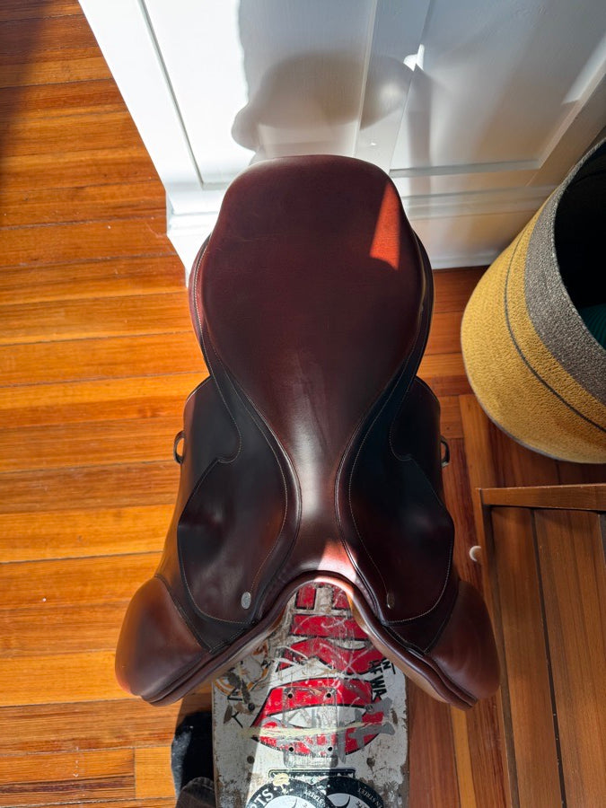 HERMES 17” Hermes Brasiia Jump Saddle - Full Buffalo - RARE! (3)
