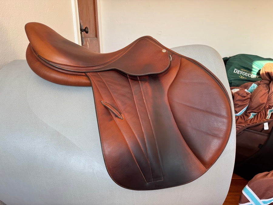 BUTET 18” 2020 Butet Premium Saddle - 3.25 Flaps - M Seat (4)