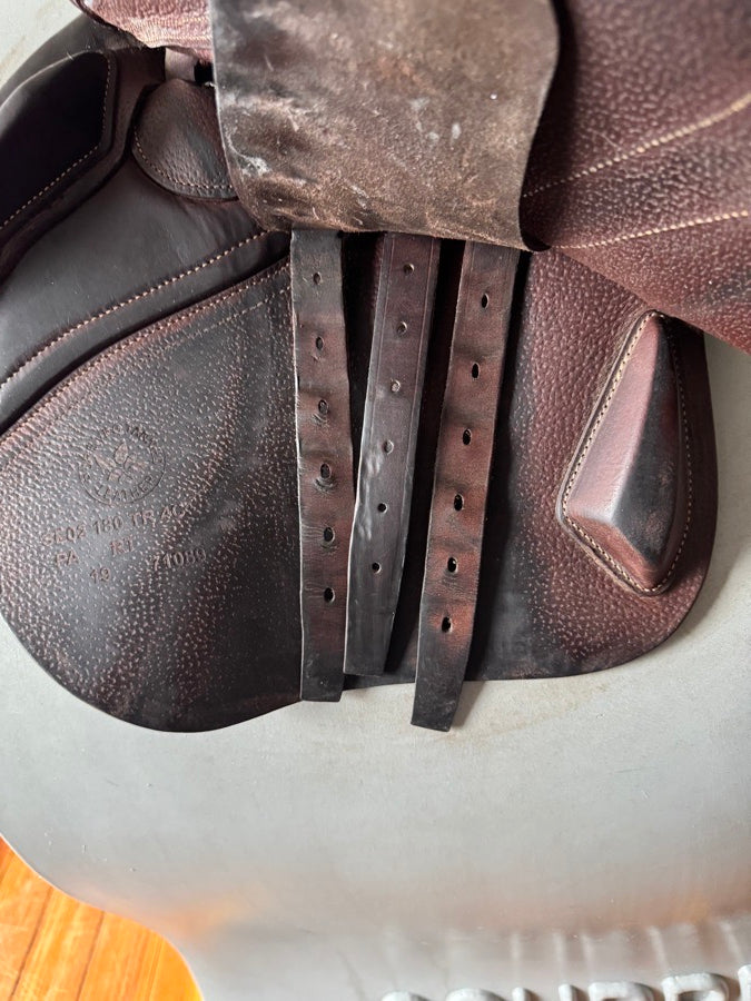 CWD 18” CWD SE02 Saddle - 4C - 2019 - PRO Panels - Full Buffalo (4)