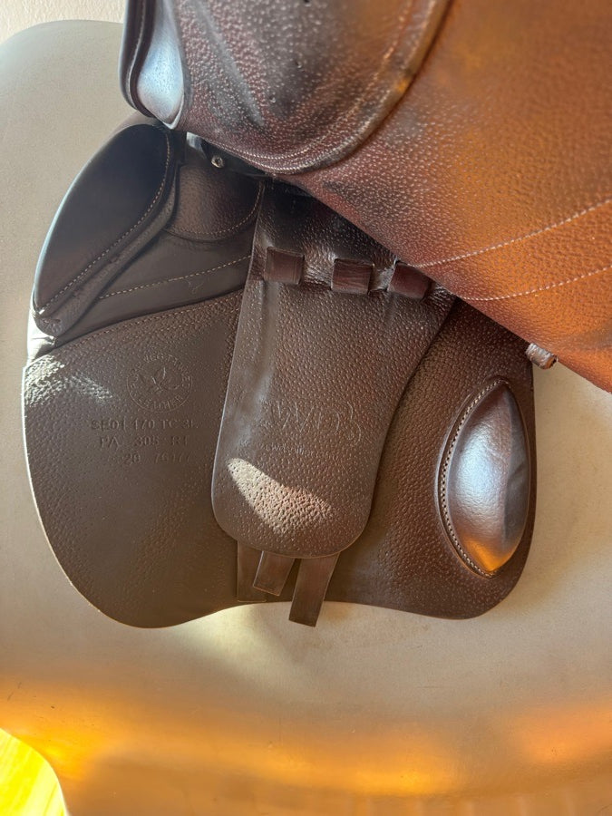 CWD 17” 2020 CWD SE01 Saddle - 3L - Full Buffalo! (8)