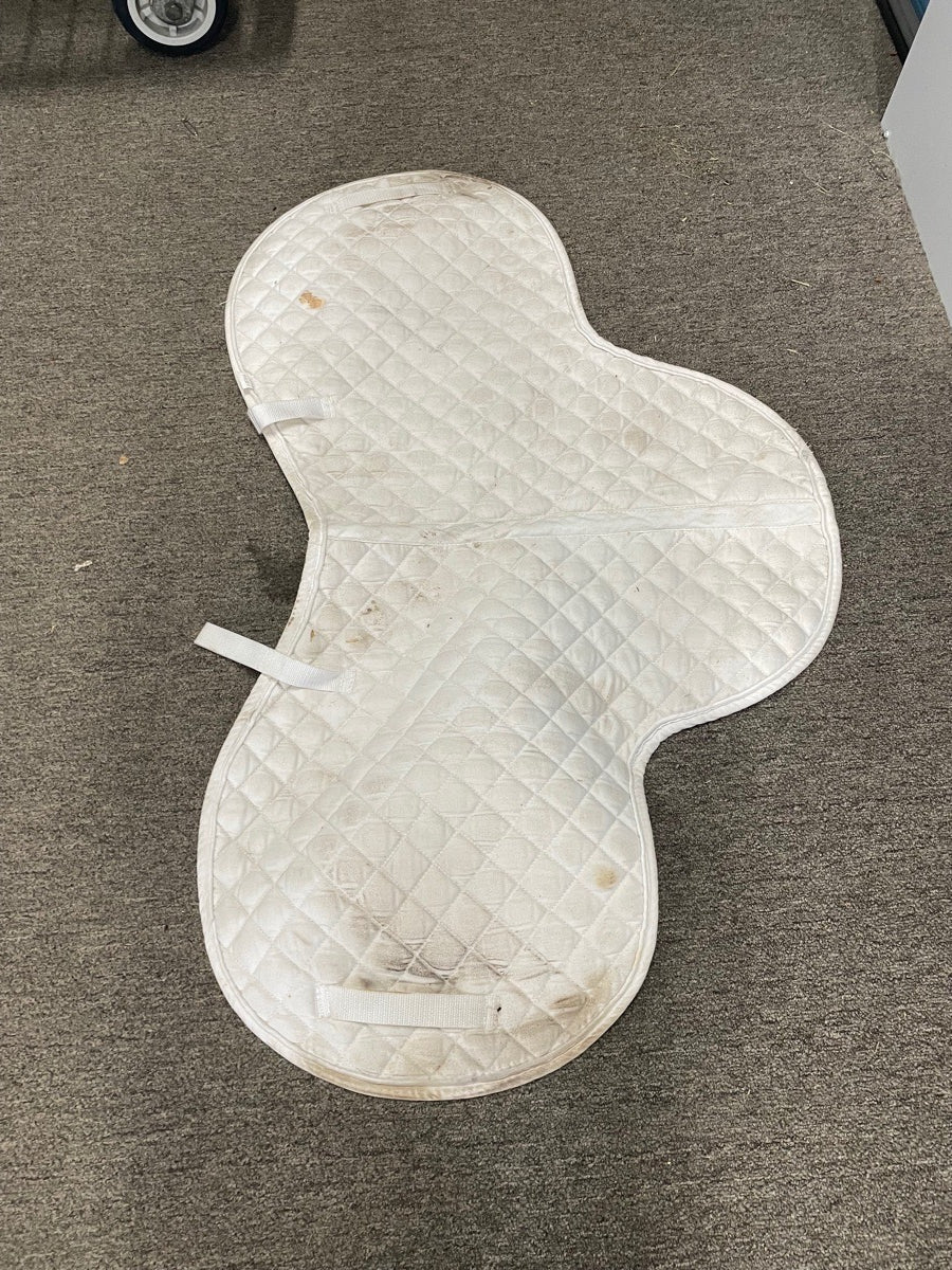 Cotton shaped saddle pad