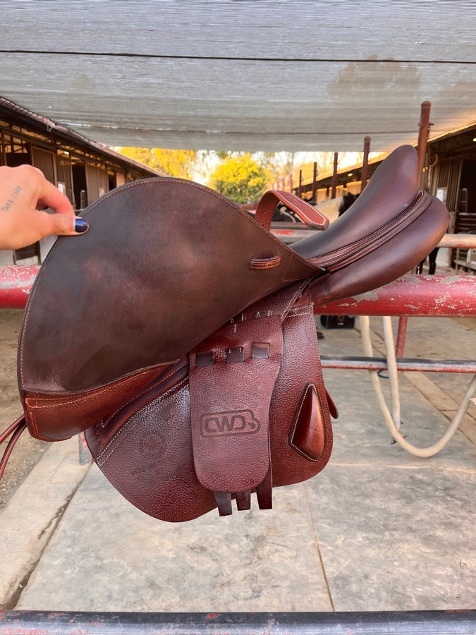 CWD CWD 2022 SE02 Saddle - 18" - 3C Flap (2)