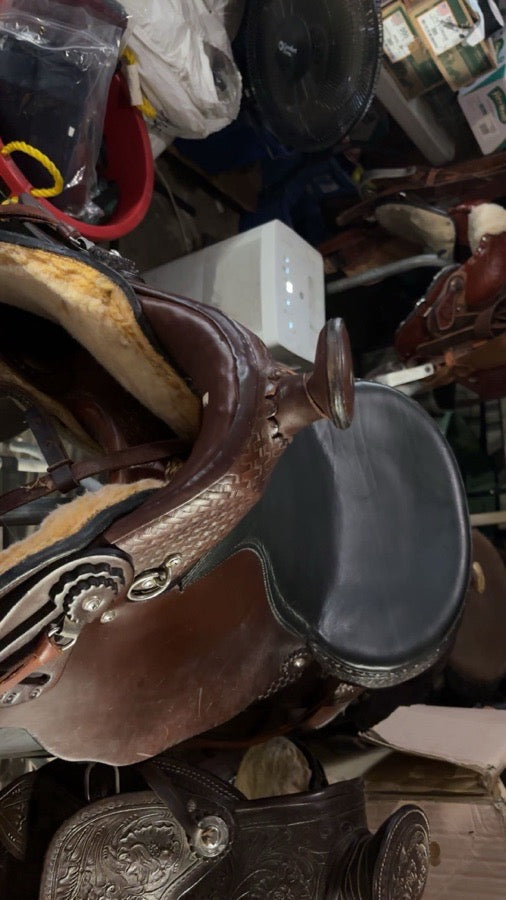 Simco 16 inch Simcoe saddle (2)