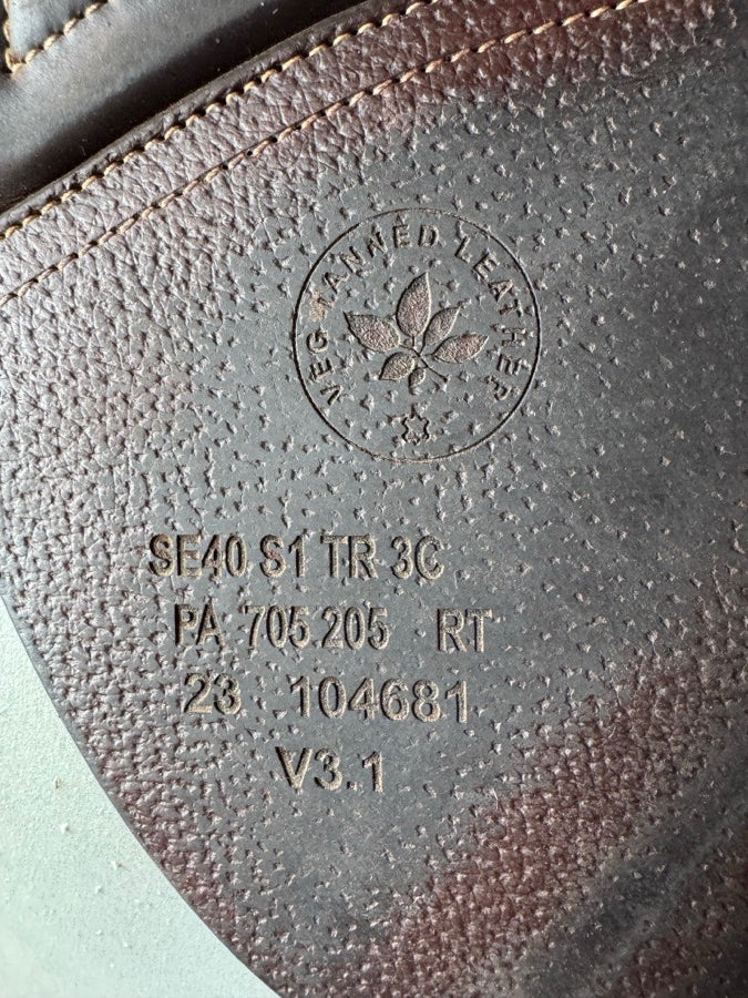 CWD 17” 2023 CWD SE40 2Gs PRO Saddle - 3C - Full Buffalo (7)