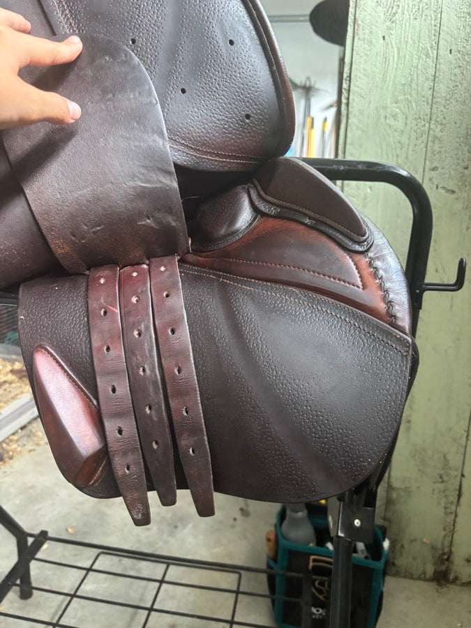 CWD CWD saddle 16” SE01 2L flaps (6)