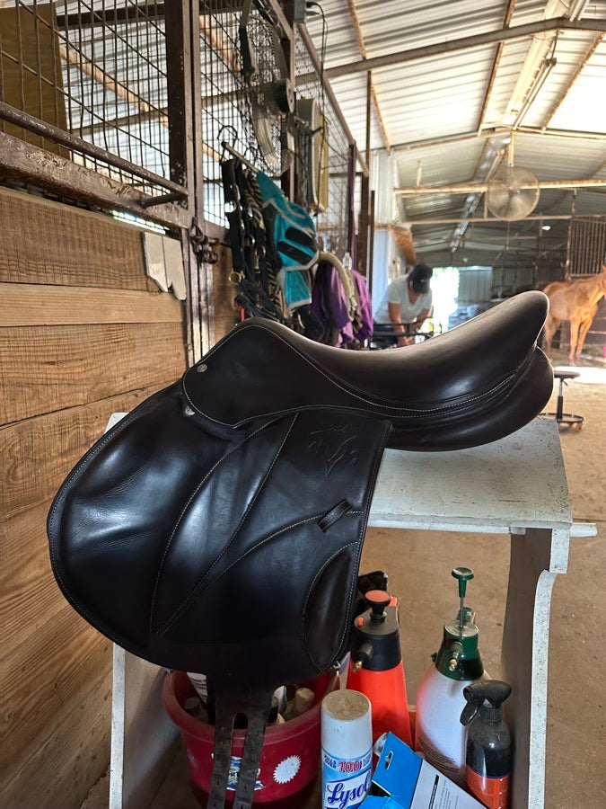 VOLTAIRE Voltaire Lexington 17.5 (4)