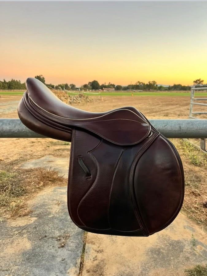 HARRY'S HORSE Harry Dabbs jump saddle (3)