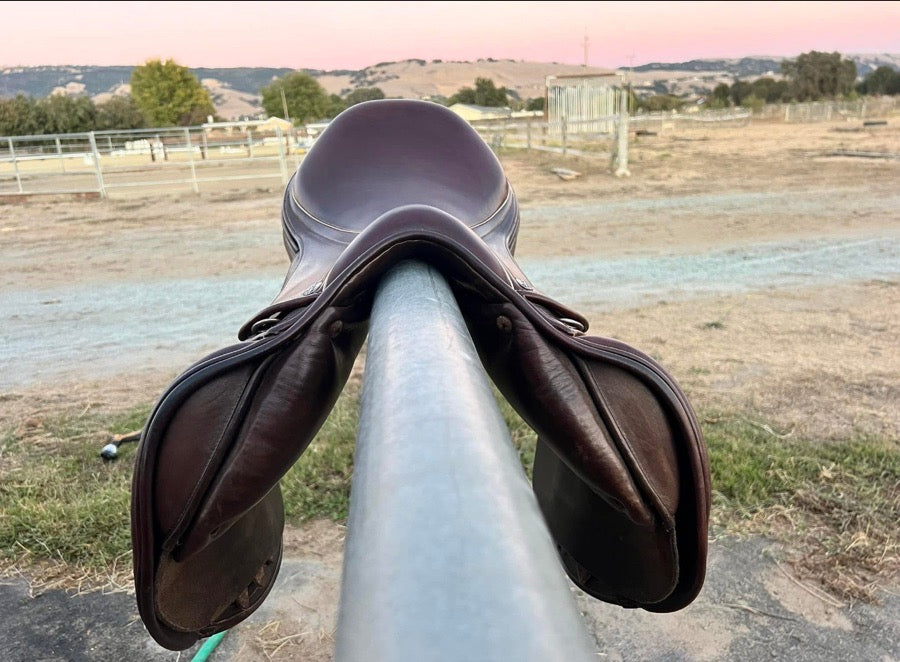 HARRY'S HORSE Harry Dabbs jump saddle (2)