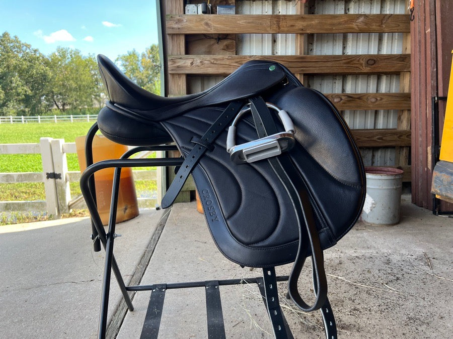 CROSBY Crosby Dressage Adj Saddle (2)
