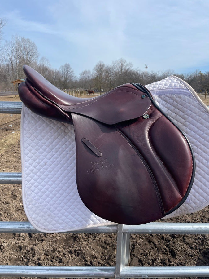 STUBBEN Stubben Juventus 17” Jump Saddle (2)