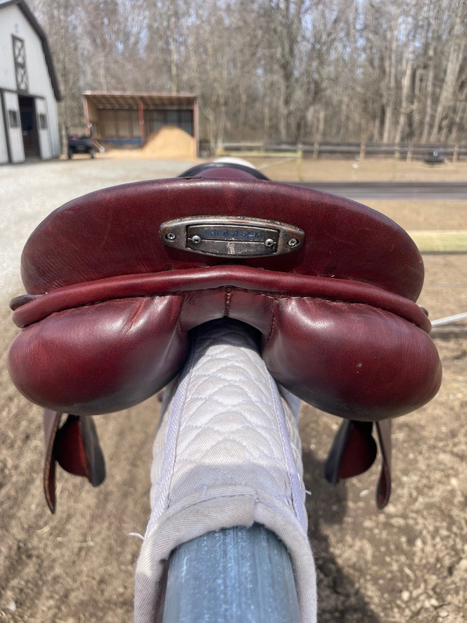 STUBBEN Stubben Juventus 17” Jump Saddle (5)