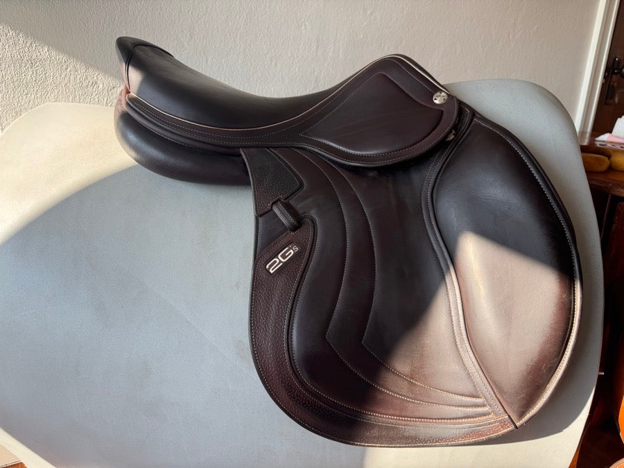 CWD 17.5” CWD SE32 Mademoiselle 2Gs Saddle - WIDE - 3L