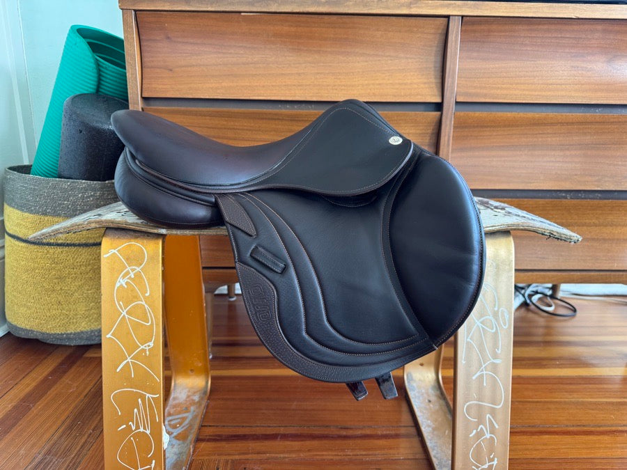 CWD 15.5” CWD SE10 Children’s / Pony Saddle - 1K Flaps - FULL BUFFALO - MINT! (6)