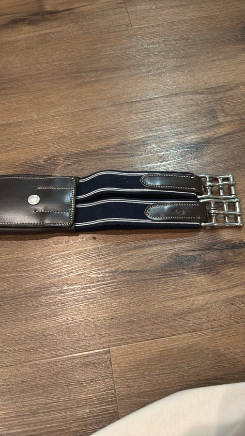 DOVER SADDLERY NWOT InDulge™ Classic Hunter Girth. Size 46. (4)