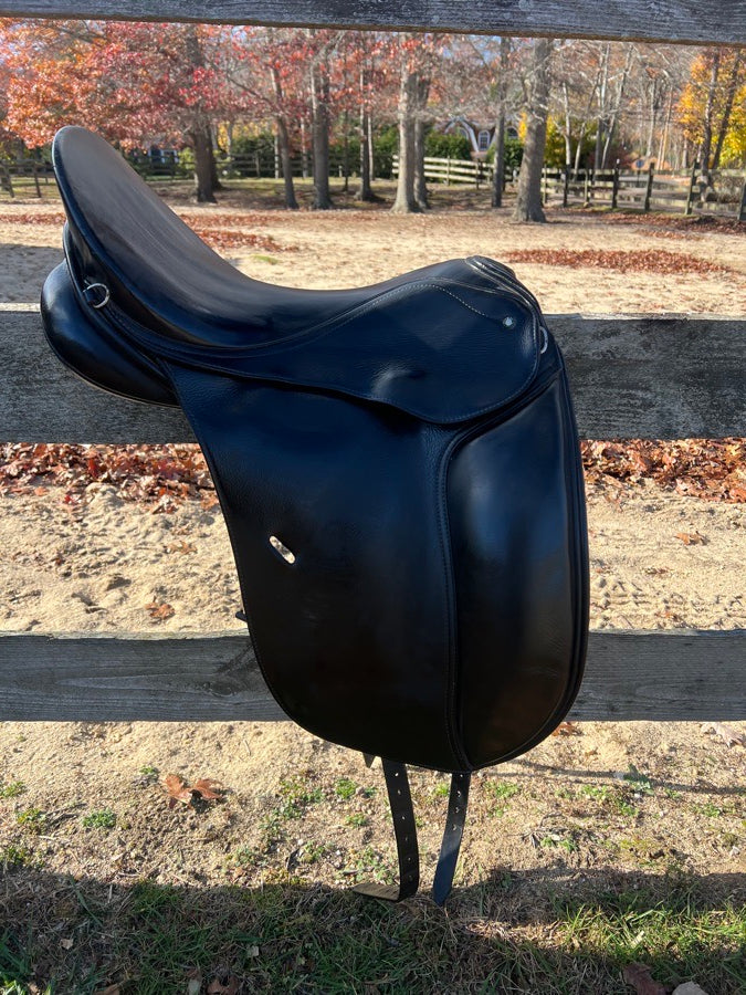 SCHLEESE Schleese JES Elite Dressage Saddle (18”) (2)