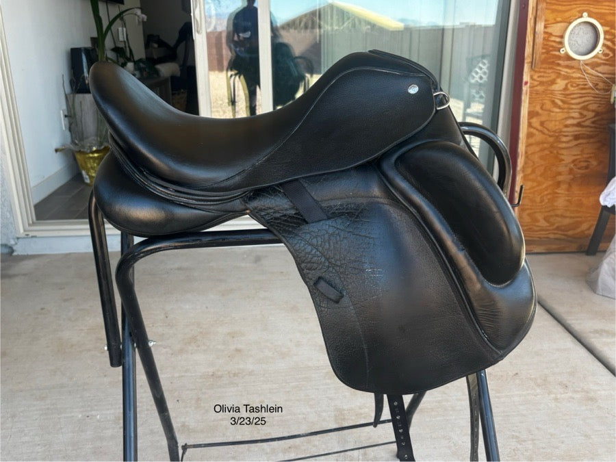 CUSTOM SADDLERY Custom Saddlery 17.5” Wolfgang Omni Monoflap Dressage Saddle (2)