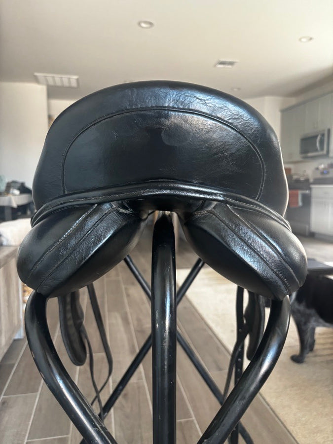 CUSTOM SADDLERY Custom Saddlery 17.5” Wolfgang Omni Monoflap Dressage Saddle (5)