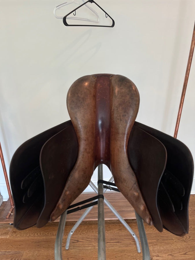 BUTET 2003 17” Butet Saddle (2)