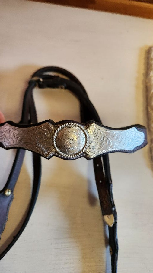 CUSTOM SADDLERY Silver Bridle set with romel reins and matching breast collar