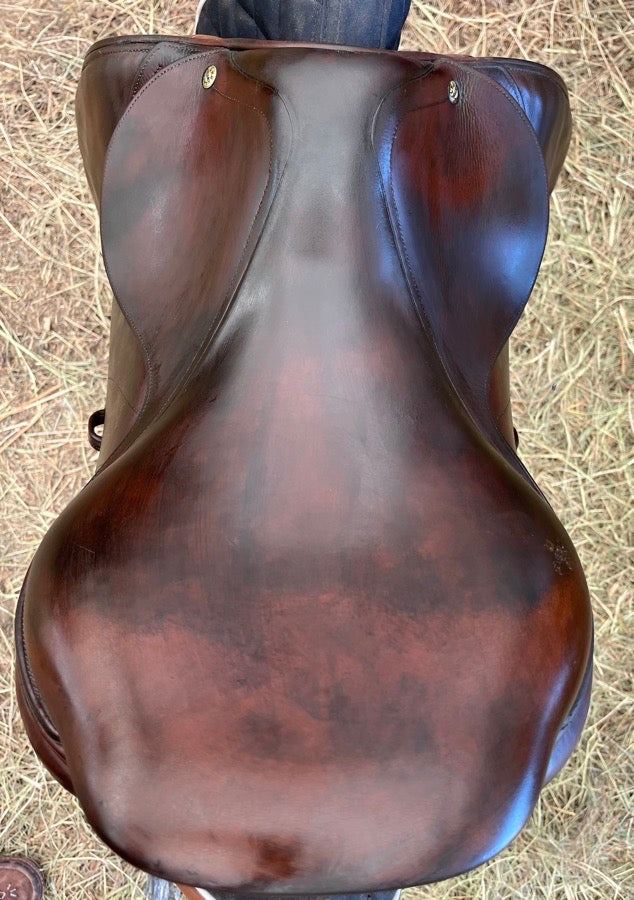 CWD CWD jump saddle 17” M (2)