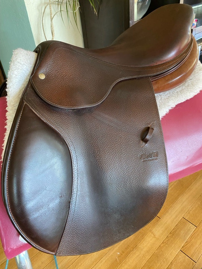 CWD CWD Saddle, 17.5” SE 01, 3L Flap (3)