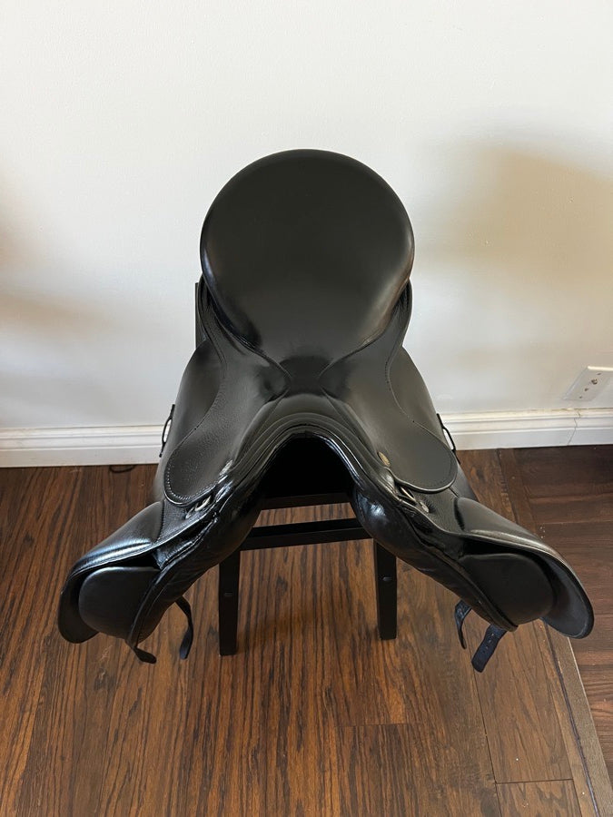 OTTO SCHUMACHER Otto Schumacher Dessage Saddle 18” (3)