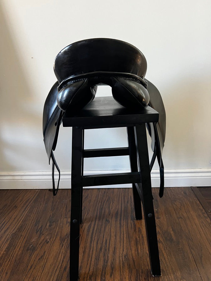 OTTO SCHUMACHER Otto Schumacher Dessage Saddle 18” (5)