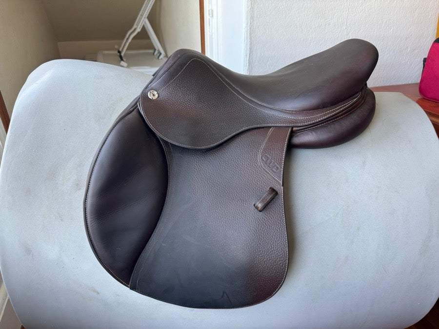 CWD 16.5” 2019 CWD SE03 Saddle - 1L - Grain / Buffalo