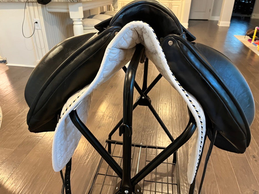 CUSTOM SADDLERY 2018 17.5” Custom Saddelry Dressage Saddle (4)