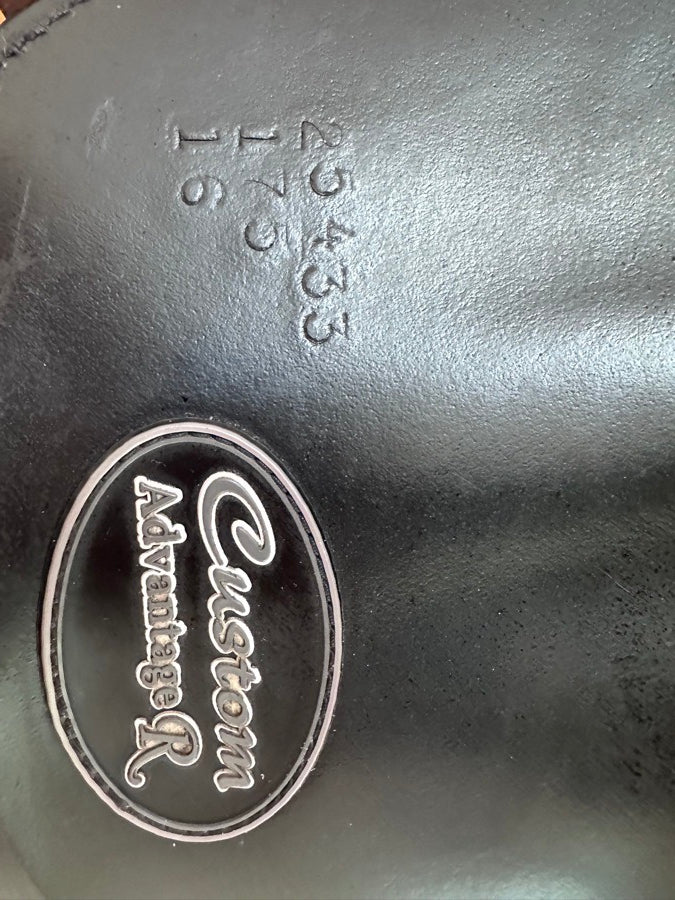 CUSTOM SADDLERY 17.5" Custom Saddlery Buffalo Advantage R * New Wool Flocked *
2750 + shipping (8)