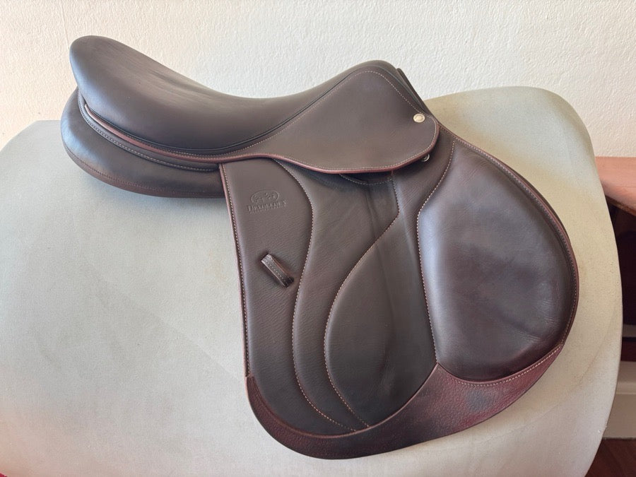 DEVOUCOUX 17.5” 2021 Devoucoux Biarritz O Saddle - 2AA - Full Buffalo (6)