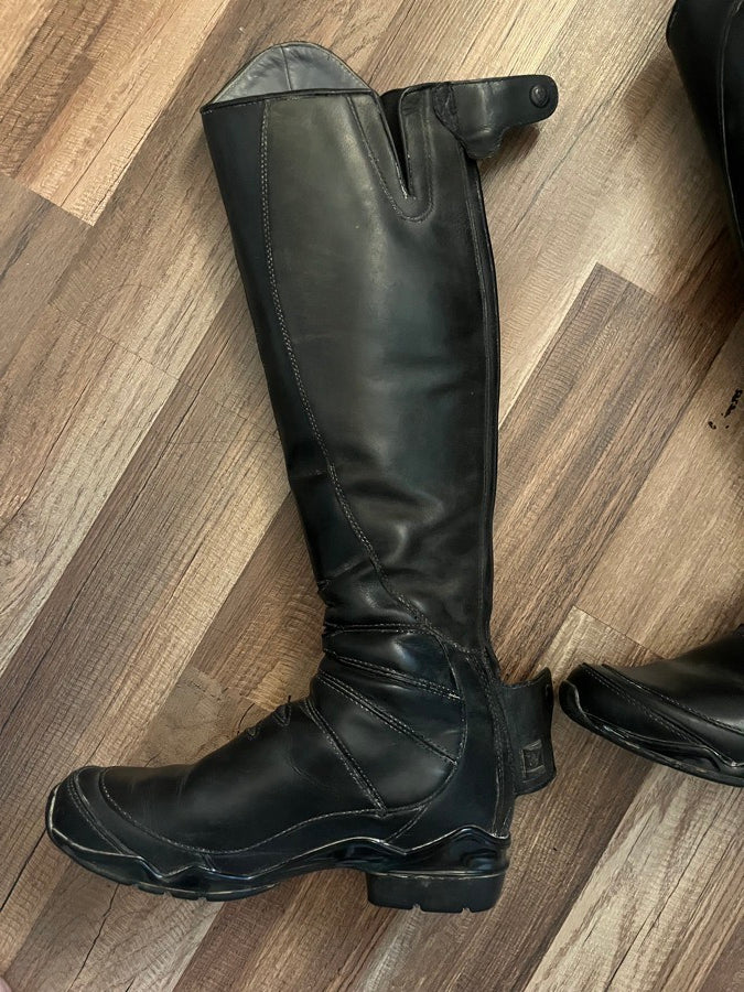 ARIAT tall boots (2)