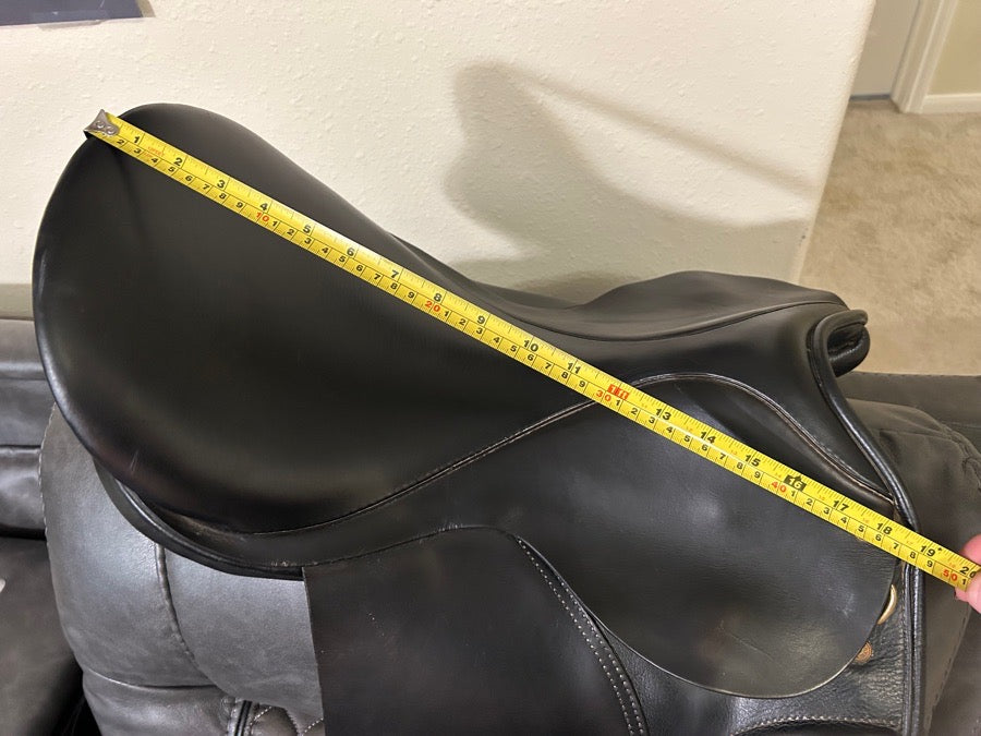 COLLEGIATE Collegiate Jessica 17.5” dressage saddle (6)