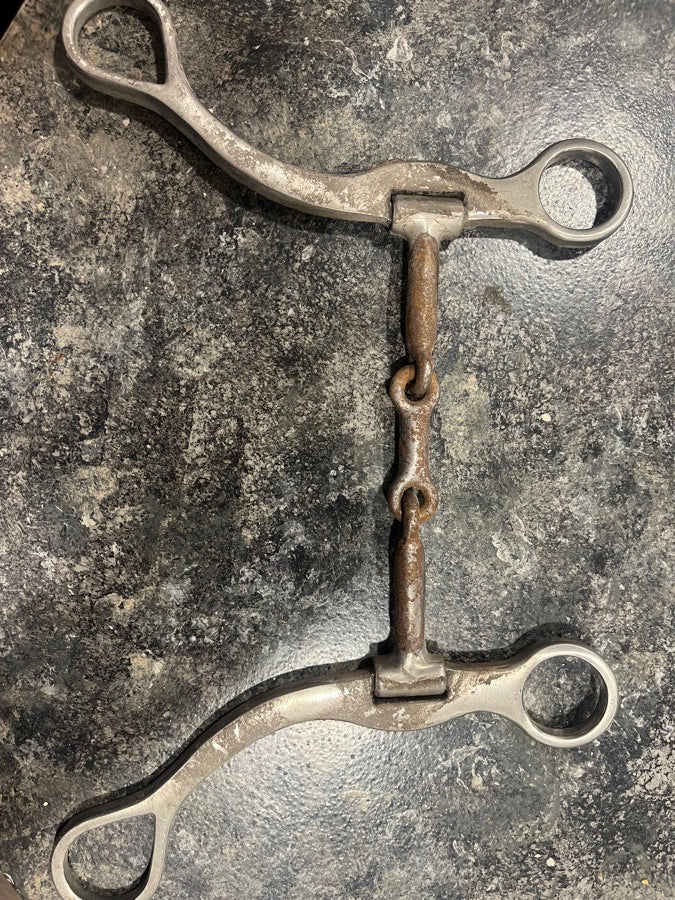 CLASSIC EQUINE BRAND NEW classic equine smooth snaffle dogbone