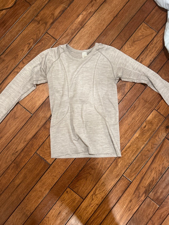 TKEQ TKEQ The 'KENNEDY' Seamless Long Sleeve grey shirt