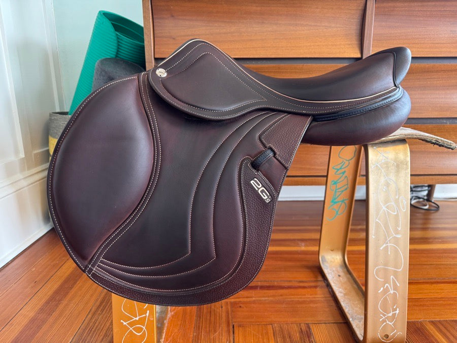 CWD 17.5” 2022 CWD SE32 Mademoiselle 2Gs Saddle - 3C Flaps - Full Buffalo - LIKE NEW