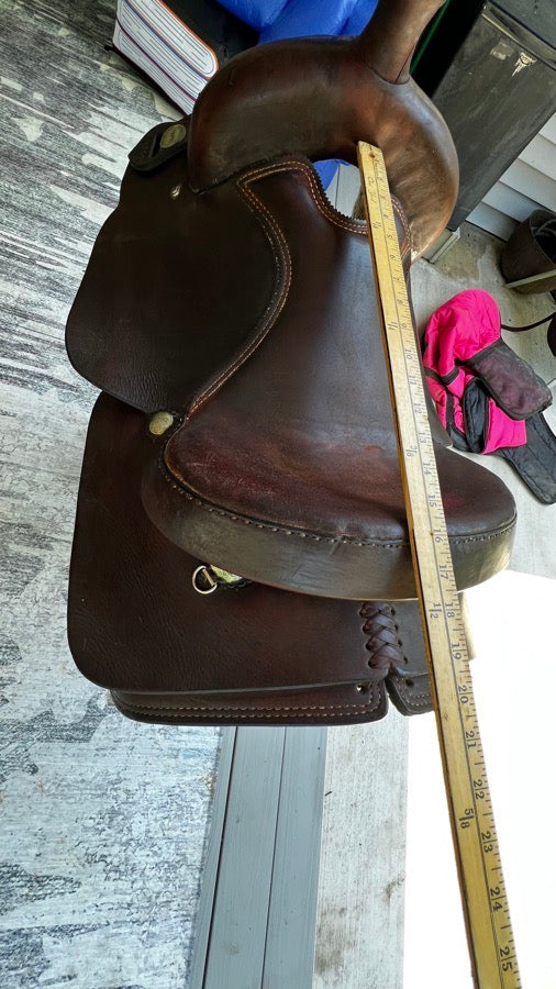 Other Crates Western Saddle (7)