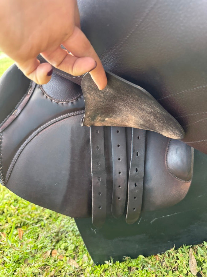 BUTET 17.5” Butet Premium Saddle - Full Calfskin - 2018 - L Seat - 2.5 Flaps - 4.25” (8)