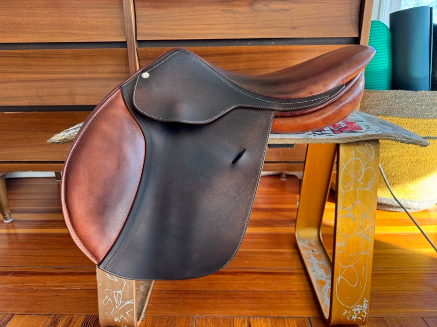 BUTET 16.5” 2005 Butet Saumur Jump Saddle