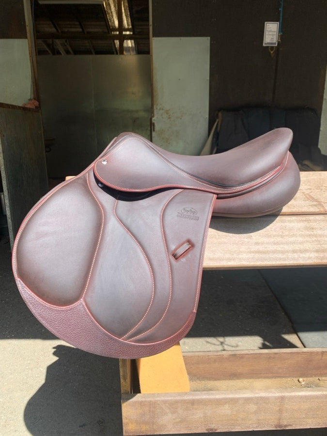DEVOUCOUX New 17” Devoucoux Biarritz O Saddle