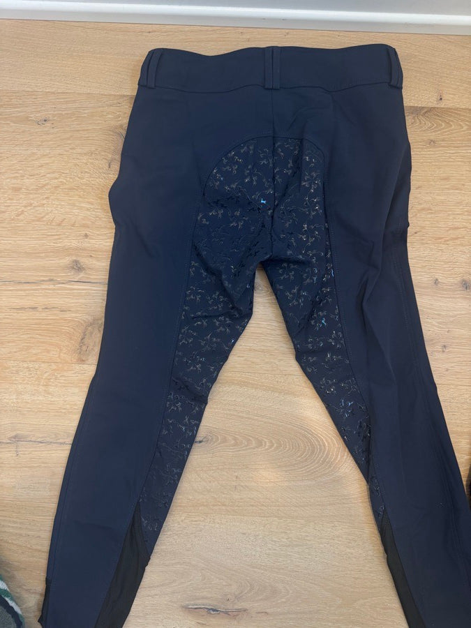 R.J. Classics Full Seat Breech