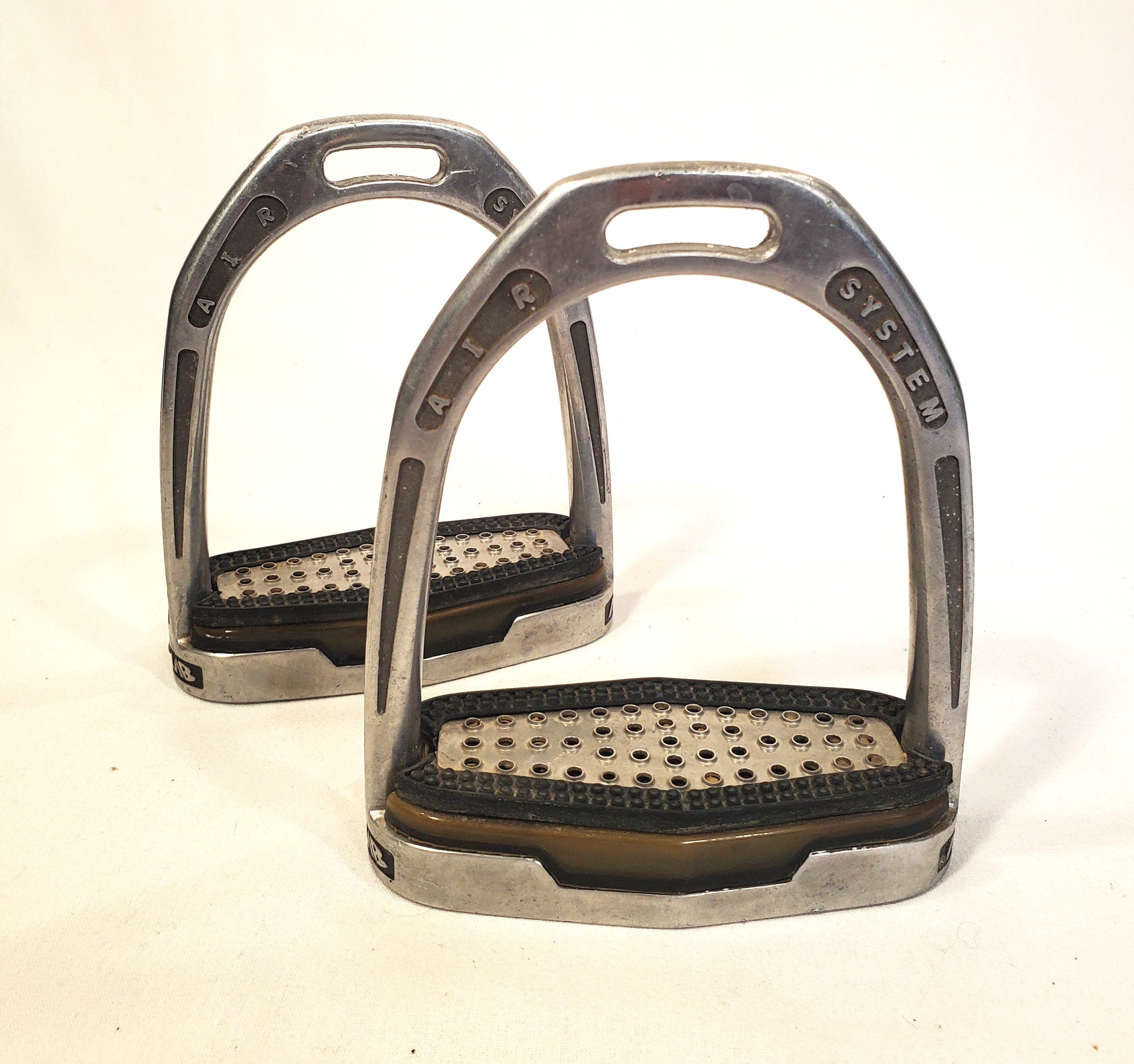 Metalab Air System Extra Grip Stirrups Non-Jointed - 4.5"