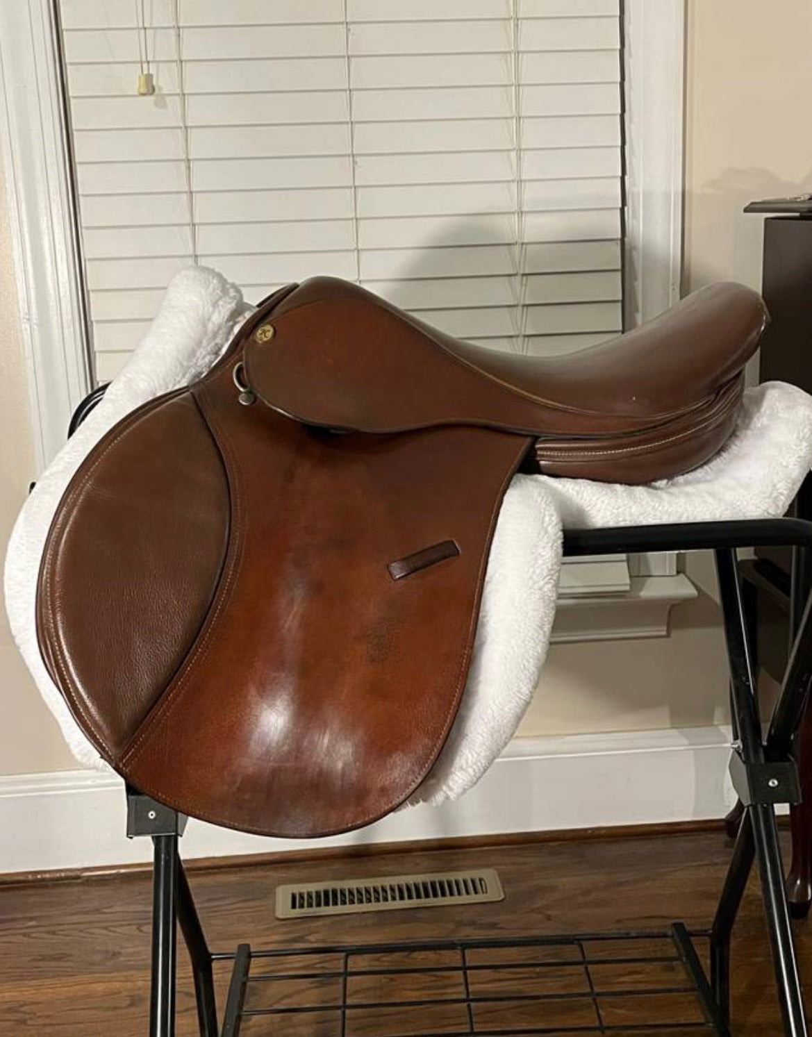 * BEAUTIFUL Kincade Saddle For Sale *Will consider offers