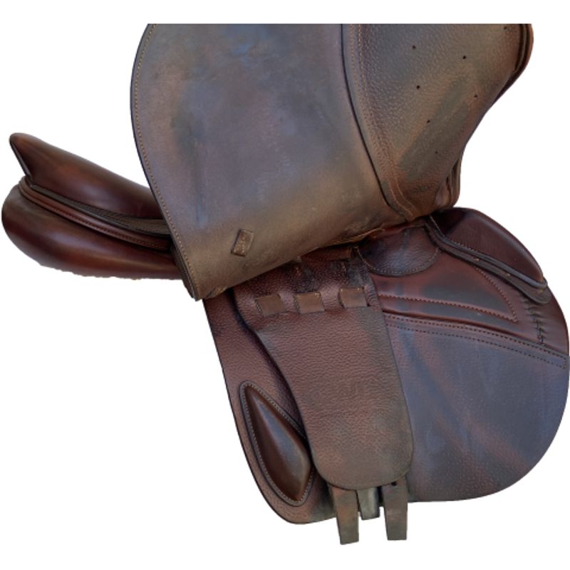 CWD Hunter/Jumper SE01 | 17" | 2L Flaps