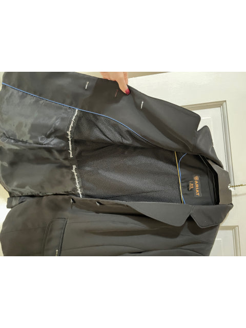 Ariat ladies article show coat