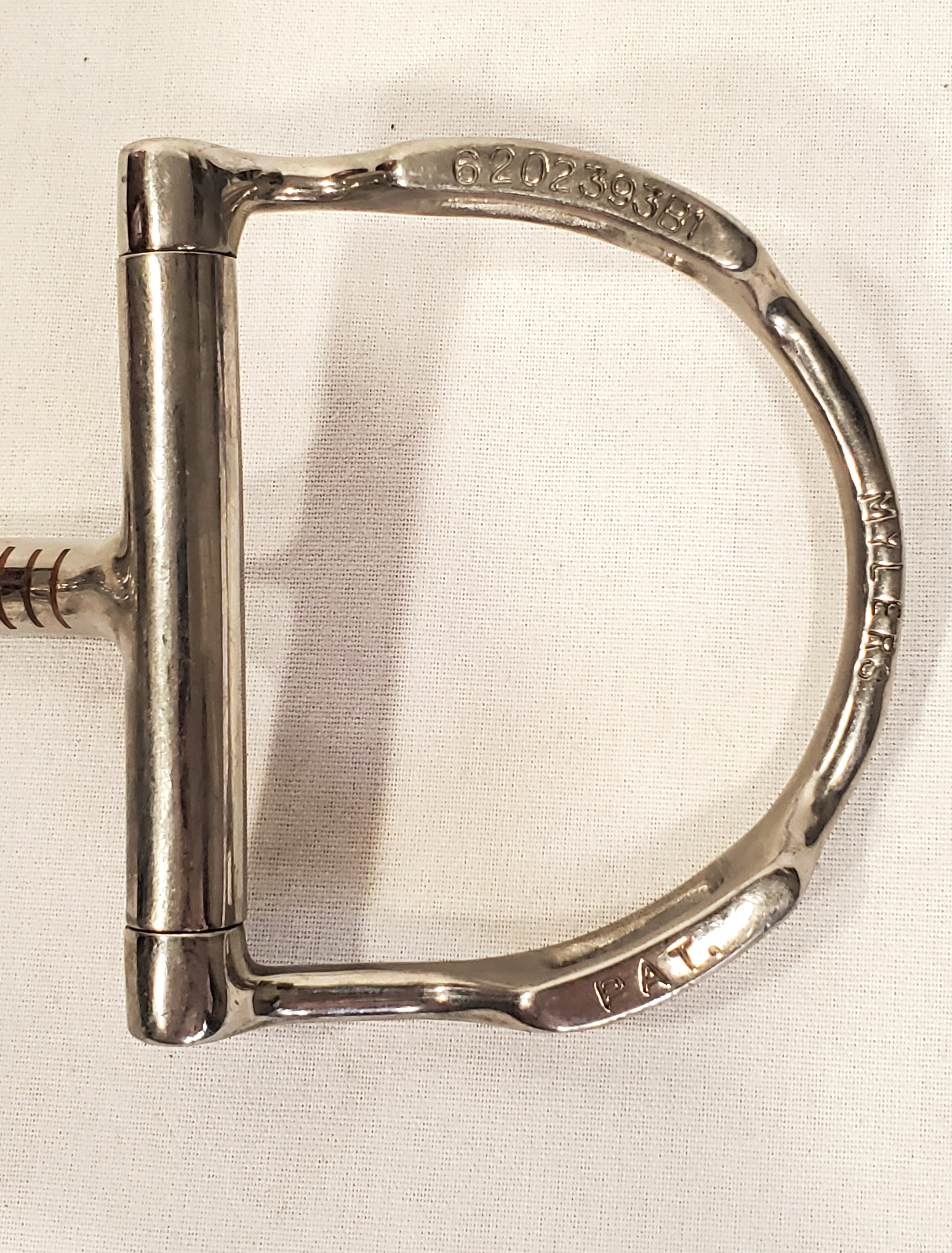 Myler Low Port Comfort Snaffle Dee with Hooks (Original) - Level 2 - 5"