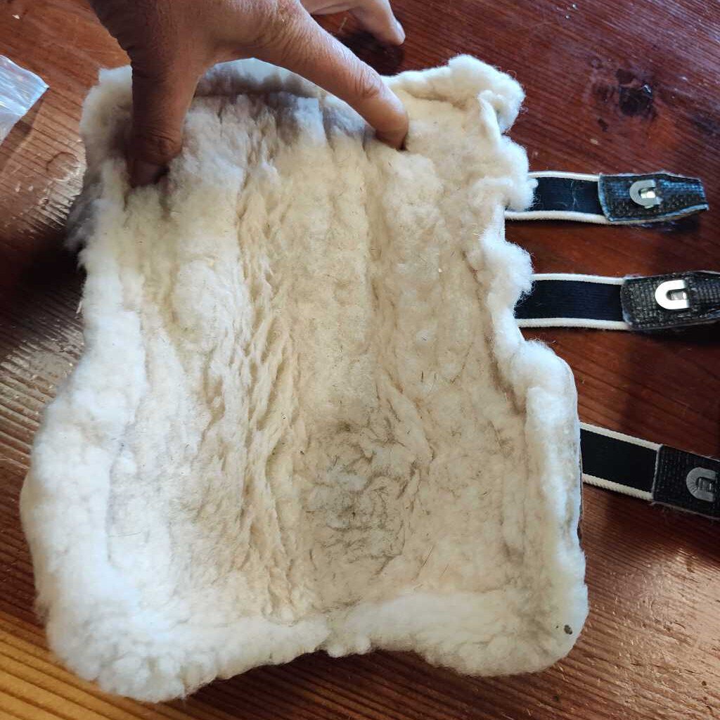 Tendon Bootsleather and sheep skin fleece